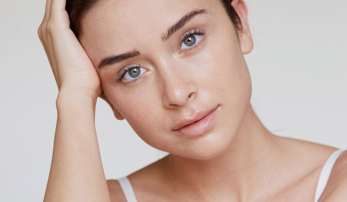 An esthetician's guide to firmer-looking skin – Tracie Martyn