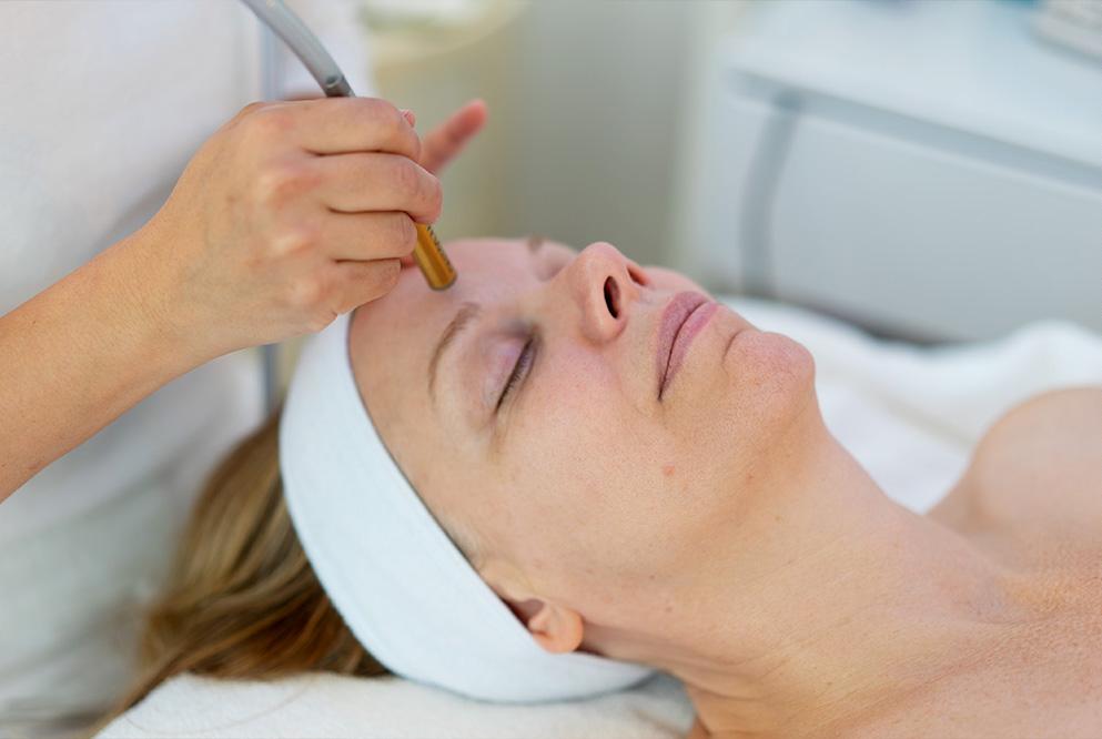 Diamond Microdermabrasion For Glowing, Even Skin